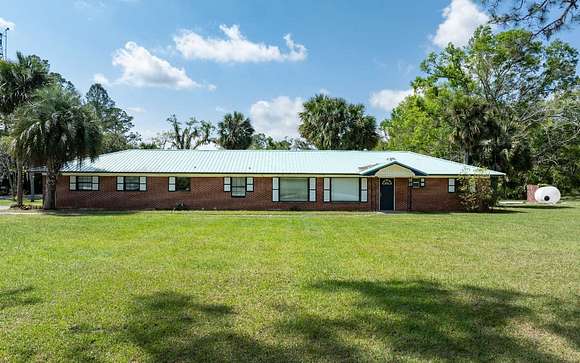 3.68 Acres of Improved Mixed-Use Land for Sale in Live Oak, Florida
