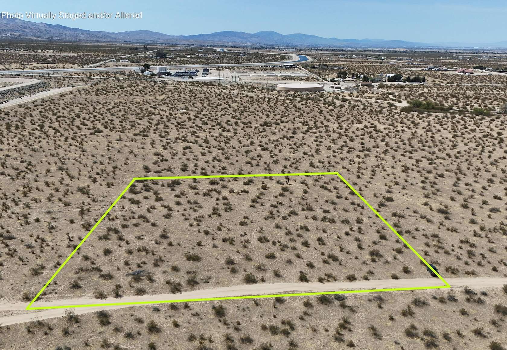 2.5 Acres of Land for Sale in Pearblossom, California