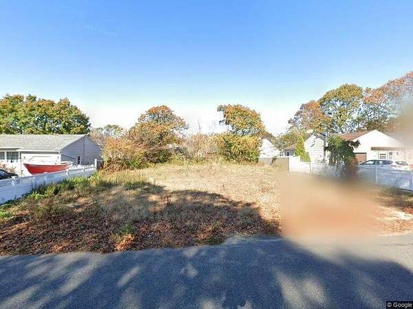 0.21 Acres of Residential Land for Sale in Shirley, New York