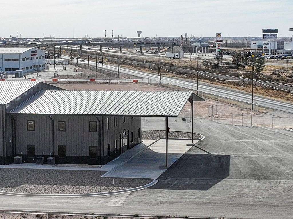 5.5 Acres of Improved Commercial Land for Sale in Odessa, Texas