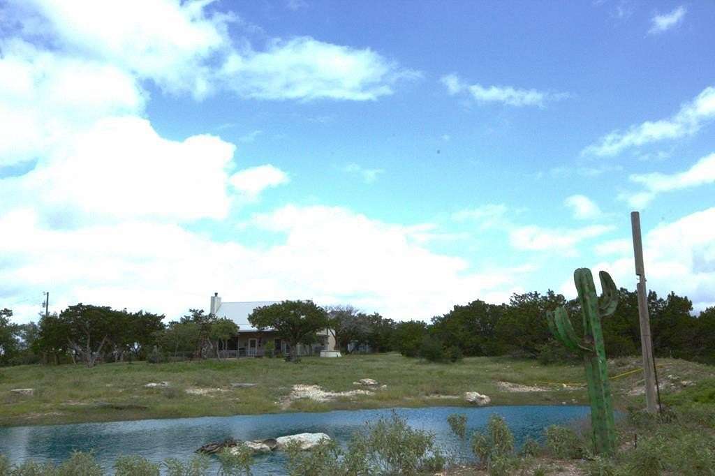 180 Acres of Land for Sale in Mountain Home, Texas