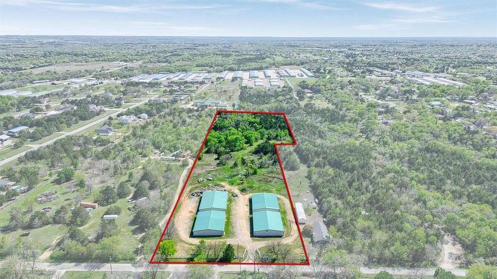 9 Acres of Improved Commercial Land for Sale in Pottsboro, Texas