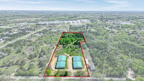 9 Acres of Commercial Land for Sale in Pottsboro, Texas