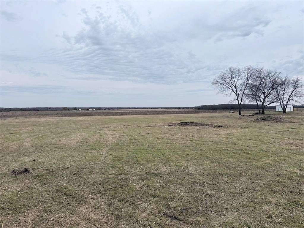 1.25 Acres of Land for Sale in Van Alstyne, Texas
