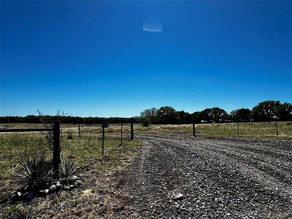 22.3 Acres of Agricultural Land for Sale in Chico, Texas