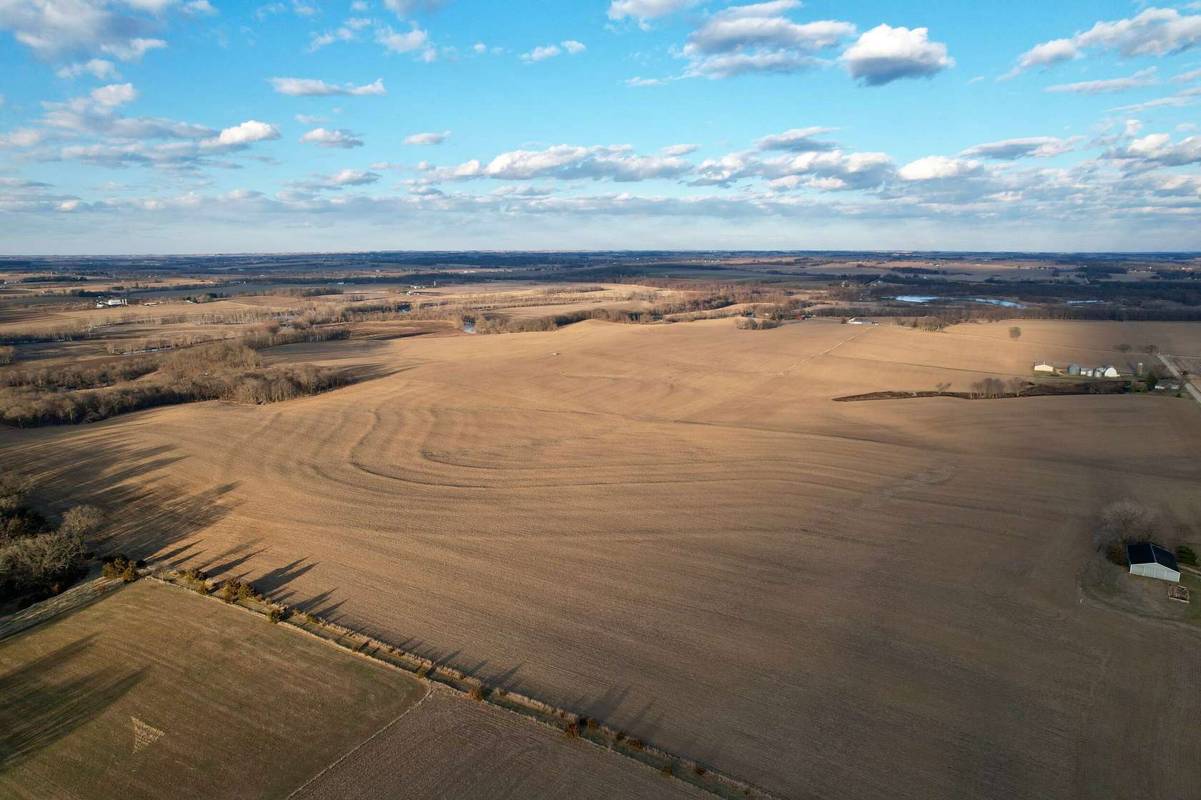 275 Acres of Recreational Land & Farm for Sale in Freeport, Illinois