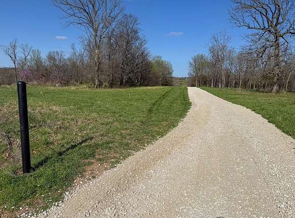 10 Acres of Recreational Land for Sale in Walnut Grove, Missouri