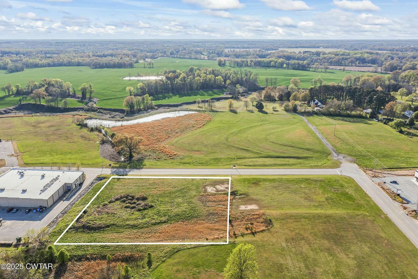 2.35 Acres of Commercial Land for Sale in Medina, Tennessee