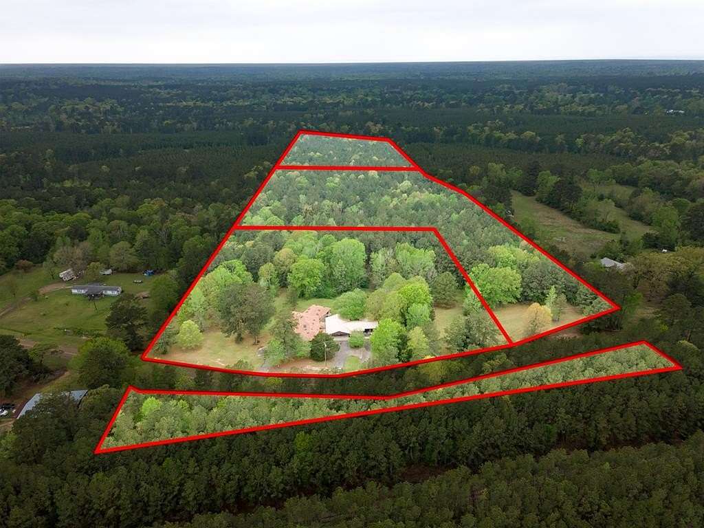 23.8 Acres of Land with Home for Sale in Pineland, Texas