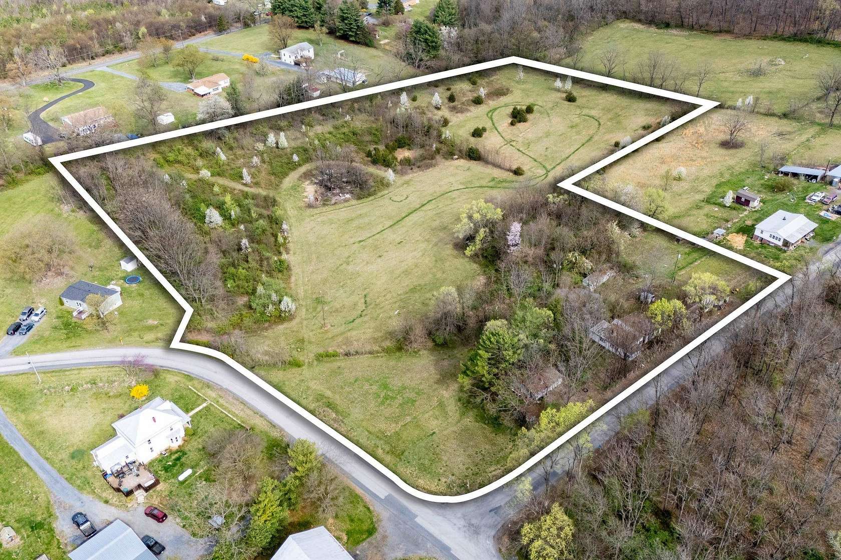 8.16 Acres of Land for Sale in Broadway, Virginia