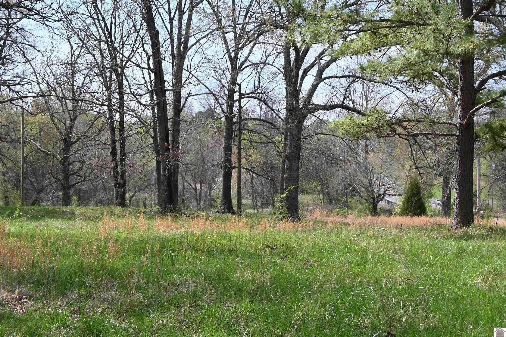 1.27 Acres of Commercial Land for Sale in Benton, Kentucky