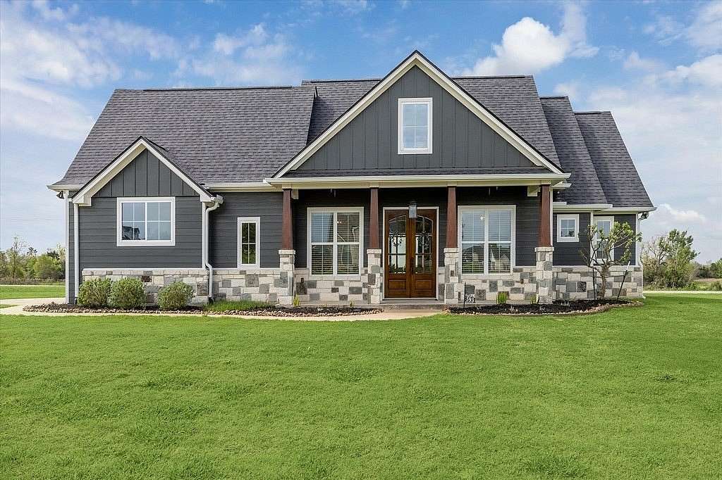 1 Acre of Residential Land with Home for Sale in Bellville, Texas