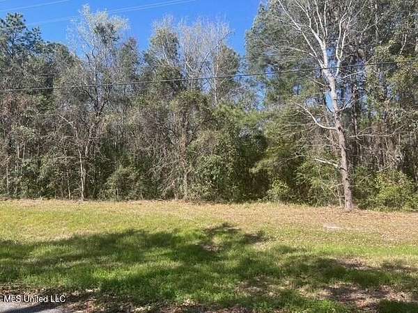0.26 Acres of Commercial Land for Sale in Ocean Springs, Mississippi