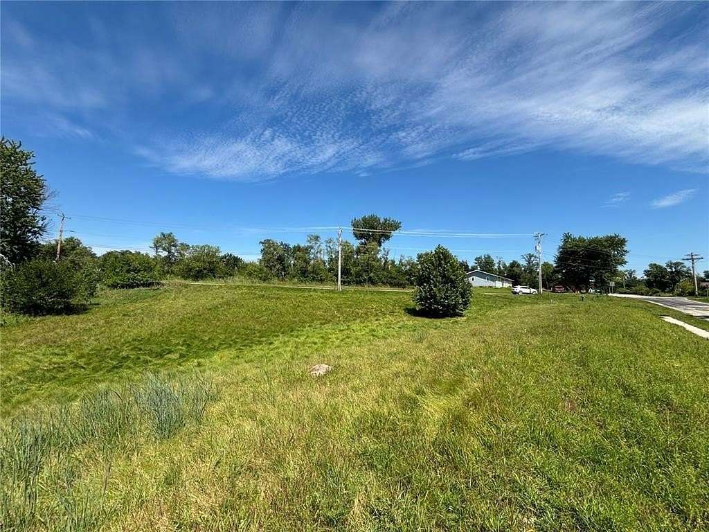 0.64 Acres of Residential Land for Sale in Cedar Rapids, Iowa
