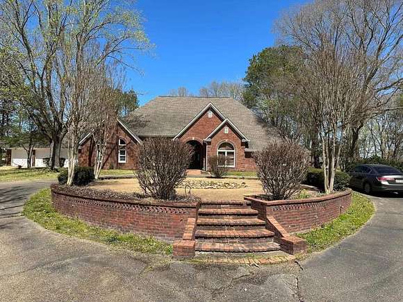 10.5 Acres of Land with Home for Sale in Guntown, Mississippi