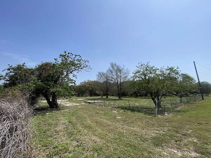 2.5 Acres of Residential Land for Sale in Ingleside, Texas