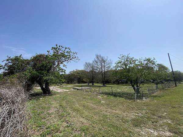2.5 Acres of Residential Land for Sale in Ingleside, Texas