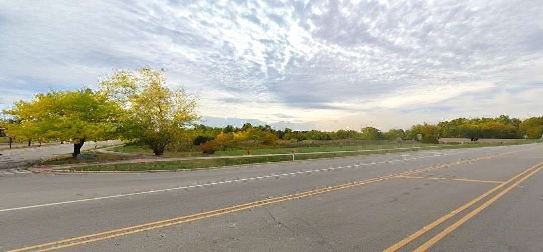 1.78 Acres of Commercial Land for Sale in McHenry, Illinois