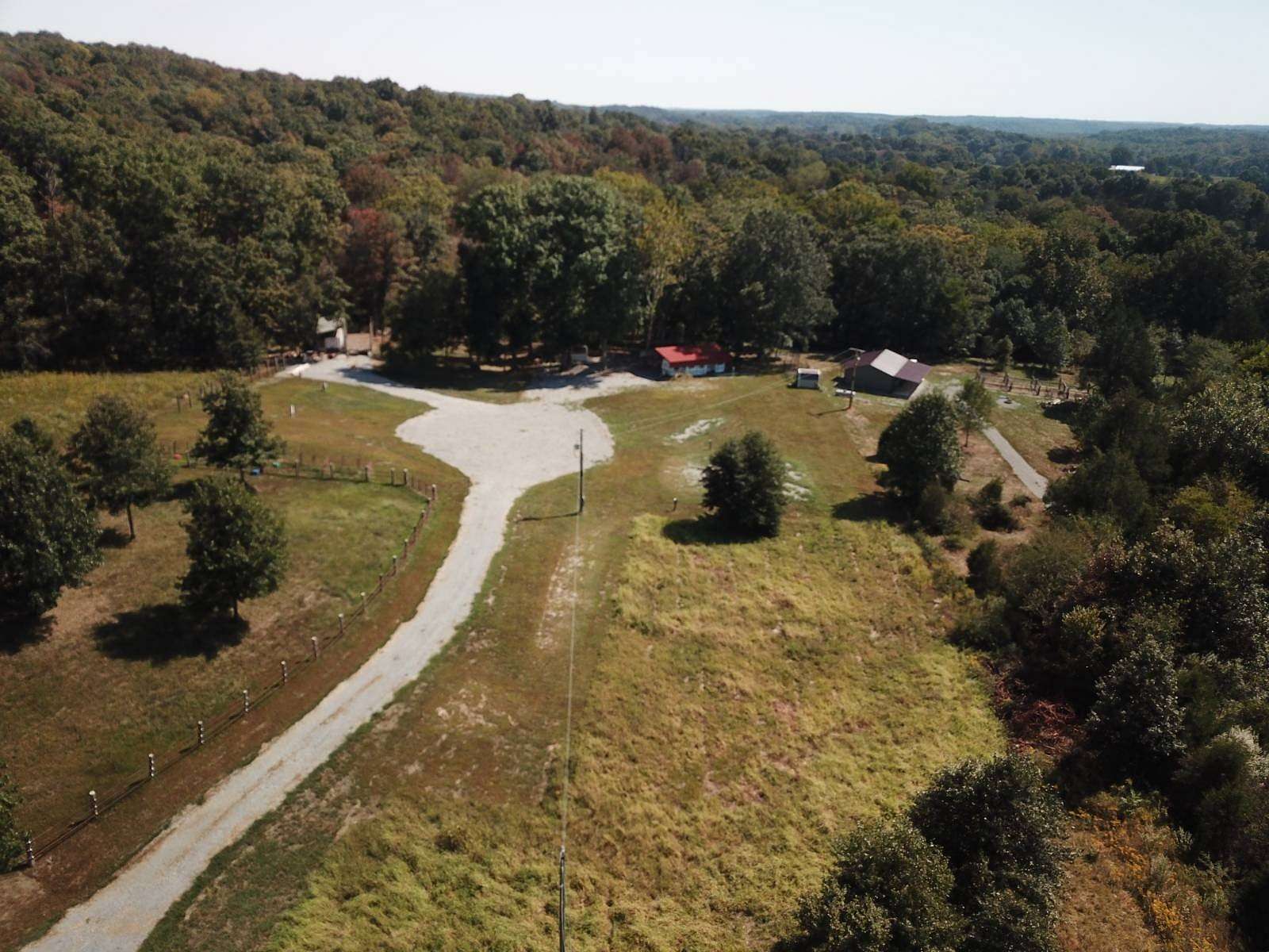 7 Acres of Improved Land for Sale in Simpson, Illinois