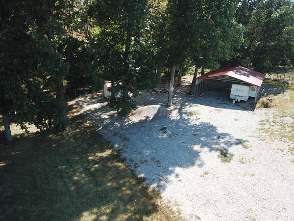 7 Acres of Improved Land for Sale in Simpson, Illinois