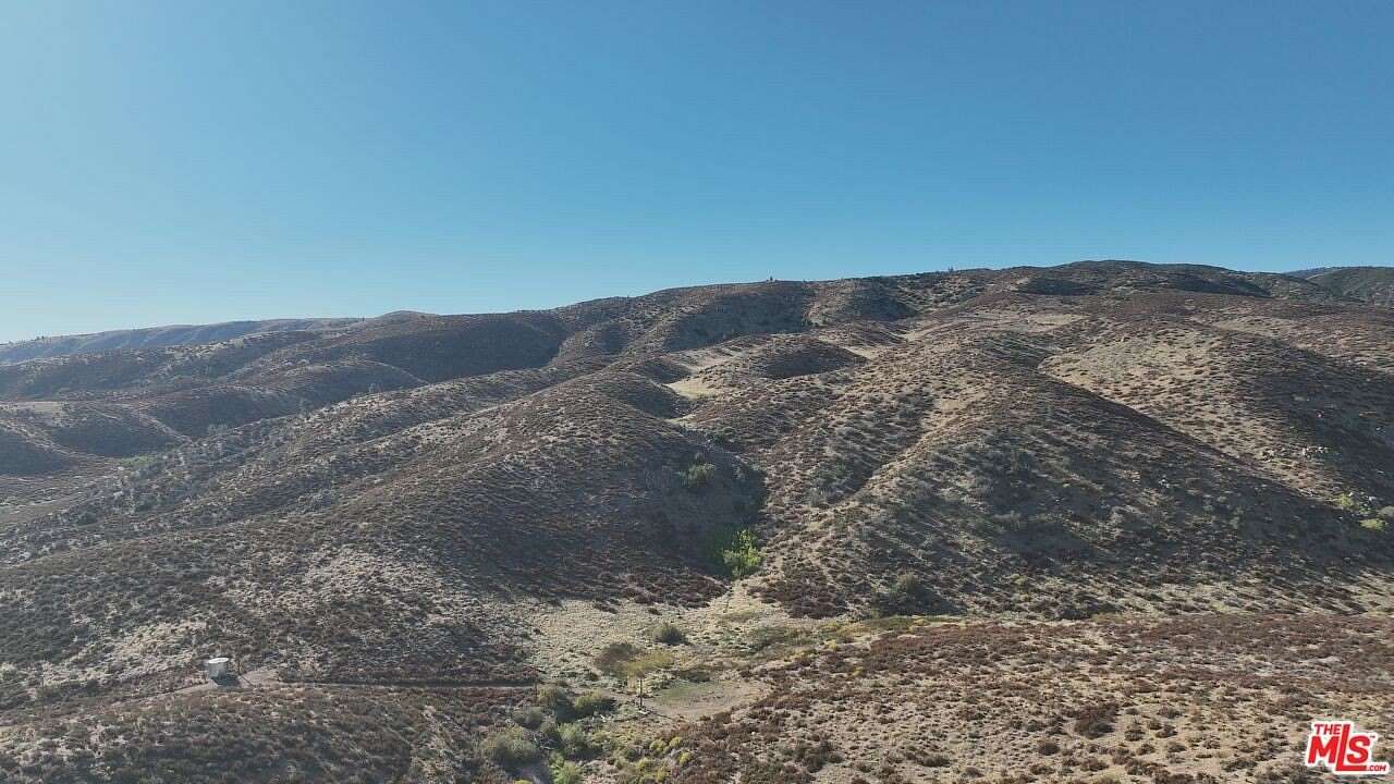 93.9 Acres of Recreational Land for Sale in Lake Hughes, California