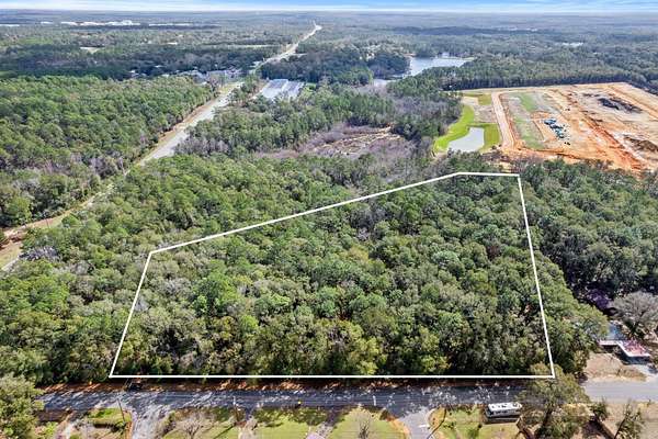 5 Acres of Mixed-Use Land for Sale in Crestview, Florida