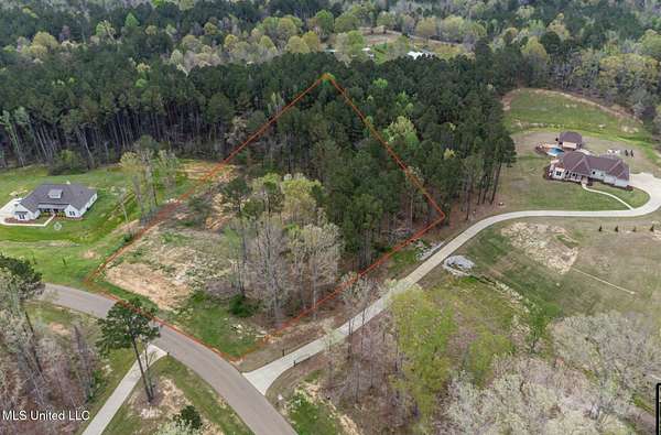 3 Acres of Residential Land for Sale in Brandon, Mississippi