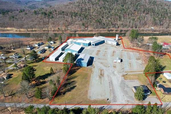 15.7 Acres of Commercial Land for Sale in Hancock, New York