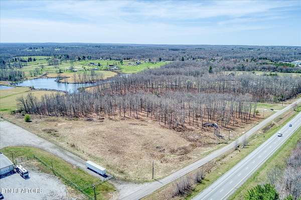10 Acres of Land for Sale in Crossville, Tennessee