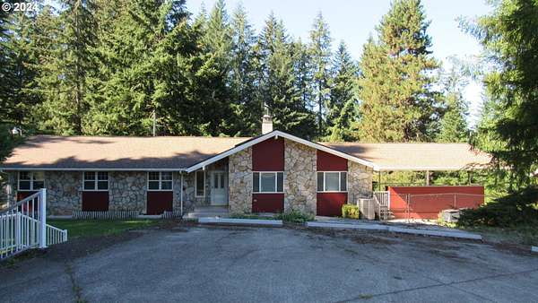 3.27 Acres of Residential Land with Home for Sale in Brush Prairie, Washington