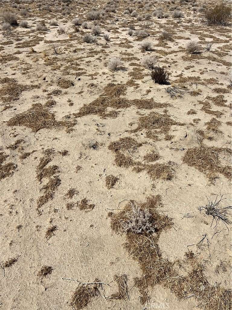 10 Acres of Land for Sale in Adelanto, California