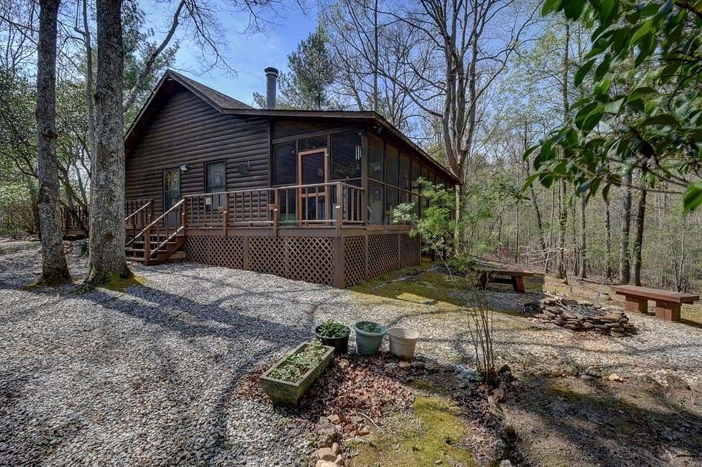 2 Acres of Land with Home for Sale in Cleveland, Georgia
