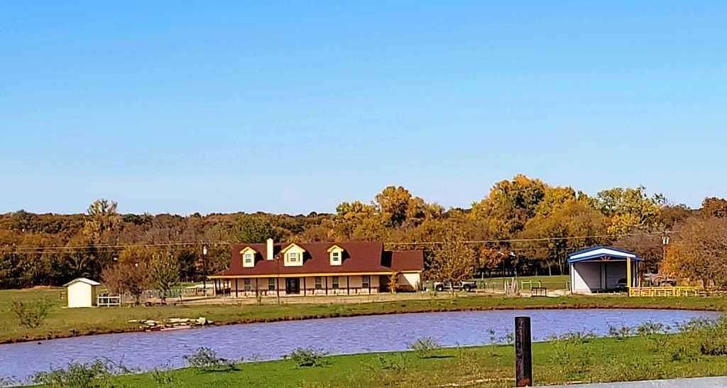 11.2 Acres of Land with Home for Sale in Paradise, Texas