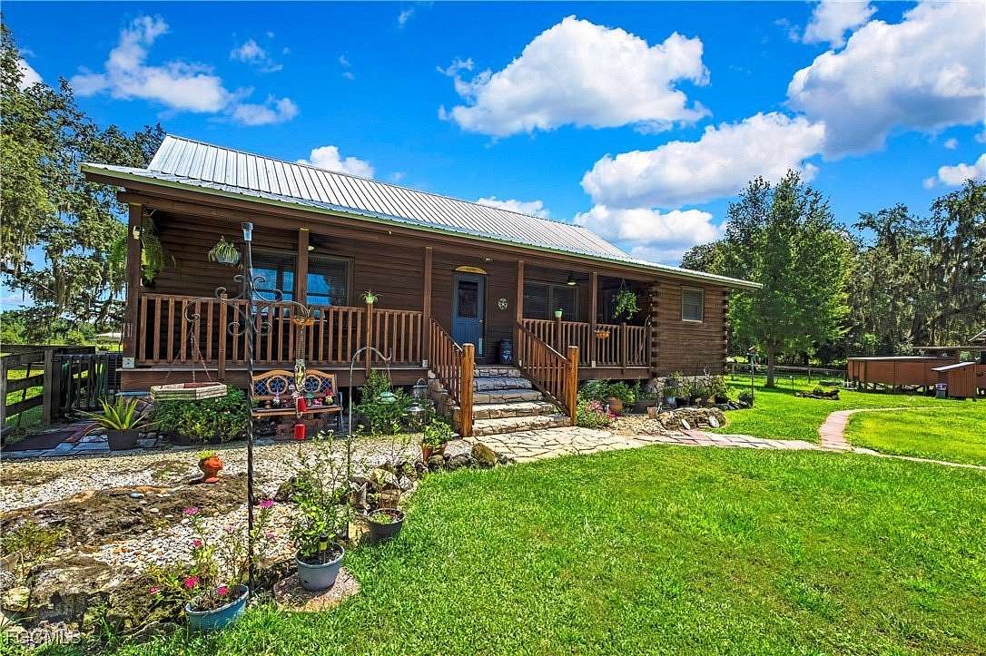 6.27 Acres of Land with Home for Sale in Bushnell, Florida