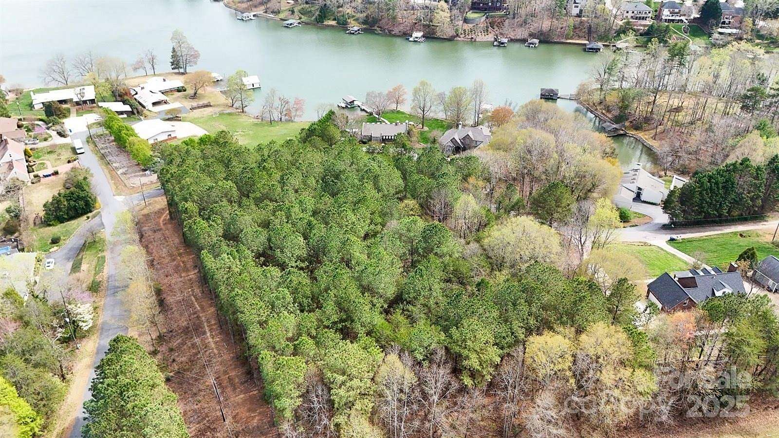 0.84 Acres of Residential Land for Sale in Hickory, North Carolina