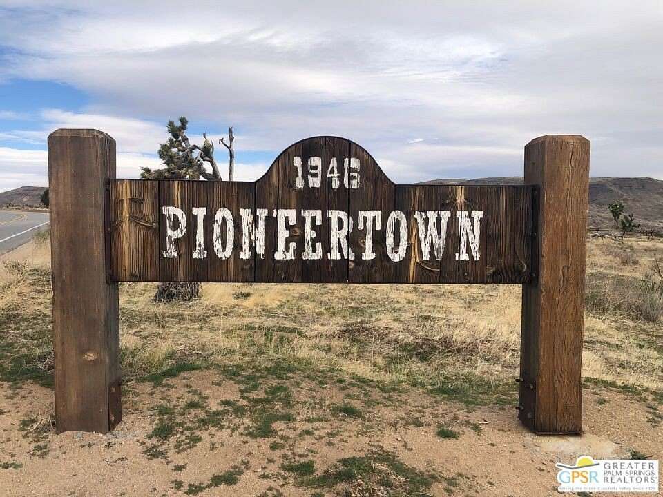 1.26 Acres of Land for Sale in Pioneertown, California