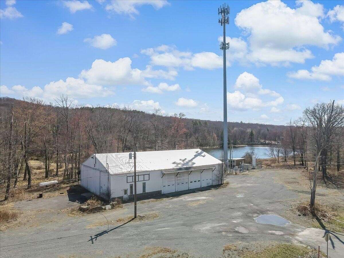 20.6 Acres of Improved Commercial Land for Sale in Swiftwater, Pennsylvania