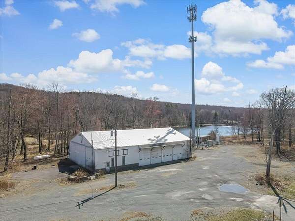 20.6 Acres of Improved Commercial Land for Sale in Swiftwater, Pennsylvania