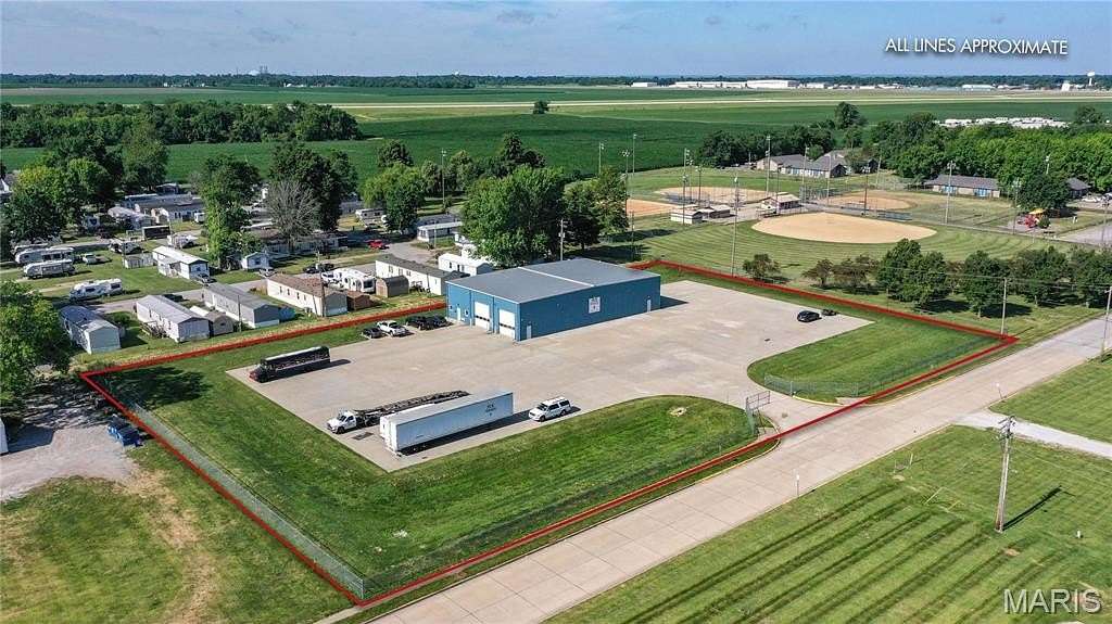 3 Acres of Improved Commercial Land for Sale in Bethalto, Illinois