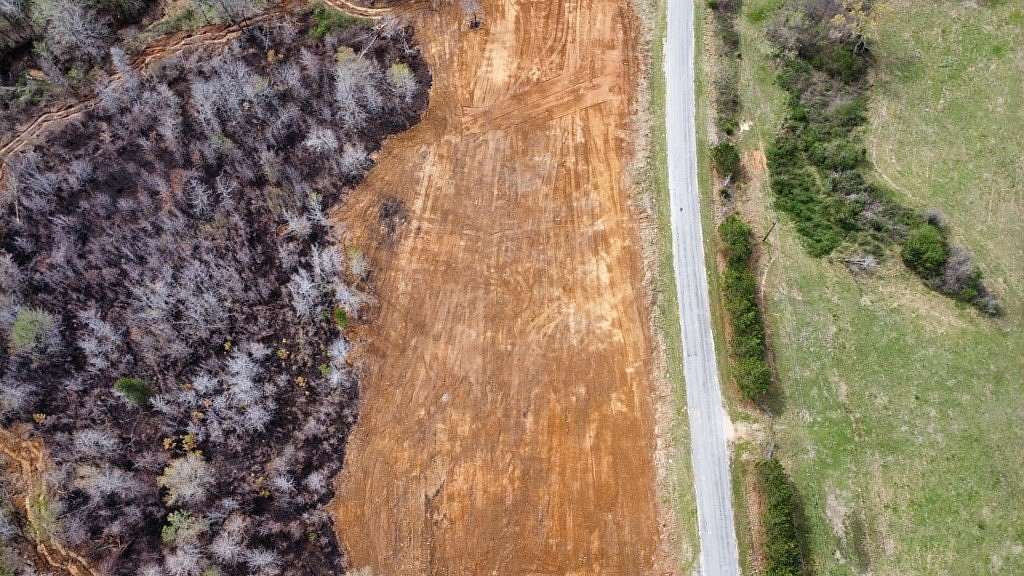 5 Acres of Residential Land for Sale in Waterford, Mississippi