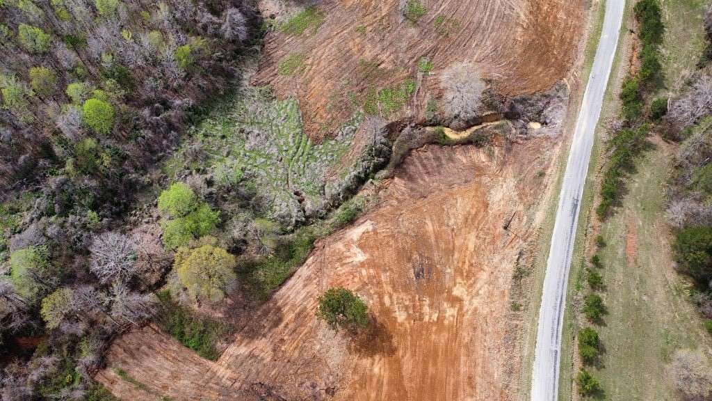 5 Acres of Residential Land for Sale in Waterford, Mississippi