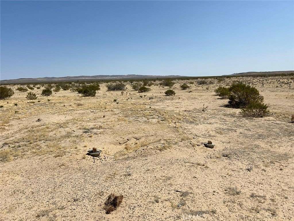 10 Acres of Recreational Land for Sale in Helendale, California