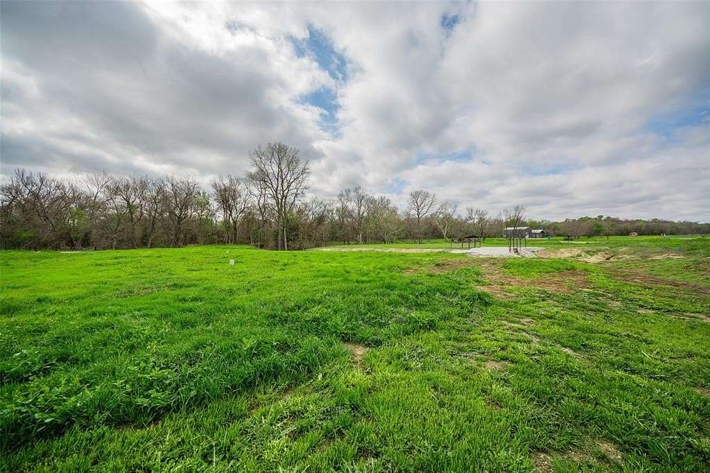 5 Acres of Land for Sale in Weatherford, Texas