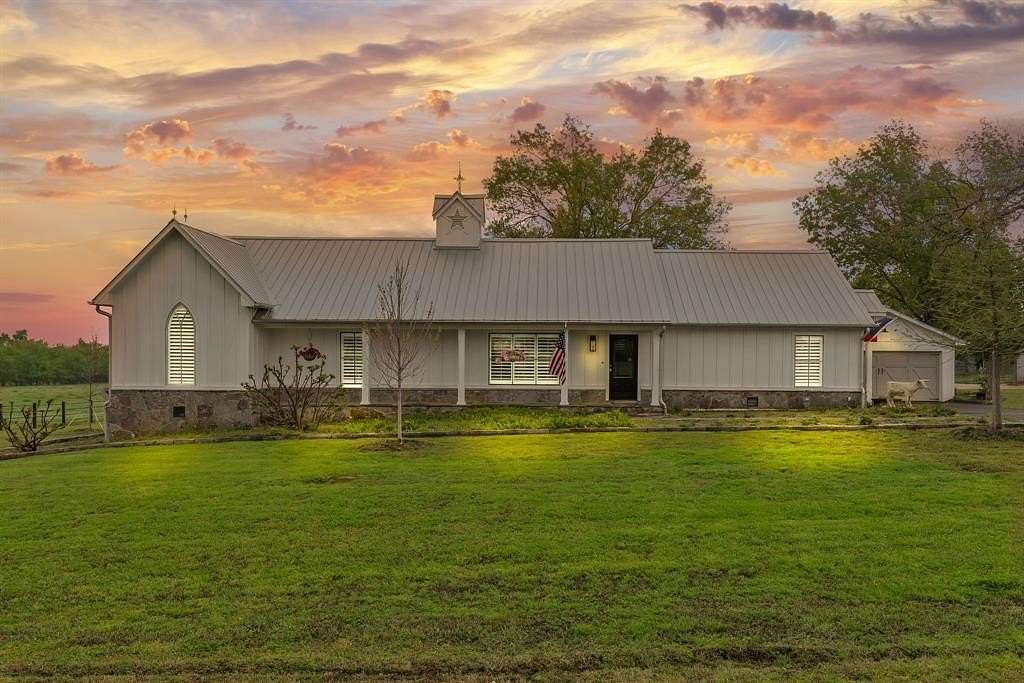 16.6 Acres of Land with Home for Sale in Sulphur Springs, Texas