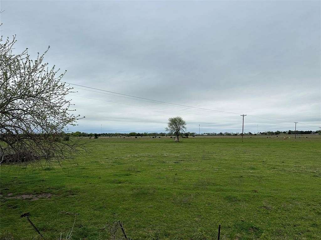 50 Acres of Land for Sale in Whitesboro, Texas