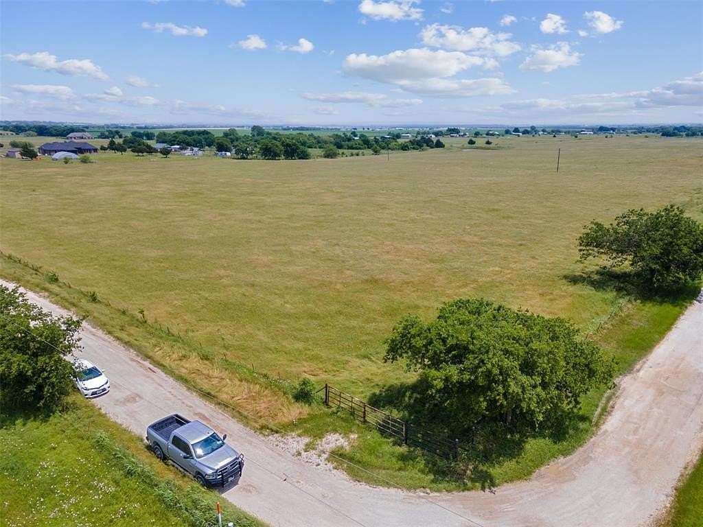 138 Acres of Agricultural Land for Sale in Grandview, Texas