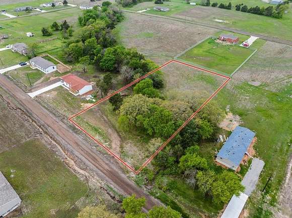 1 Acre of Land for Sale in Bonham, Texas