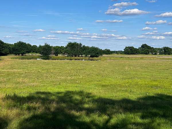 23 Acres of Land for Sale in Leonard, Texas
