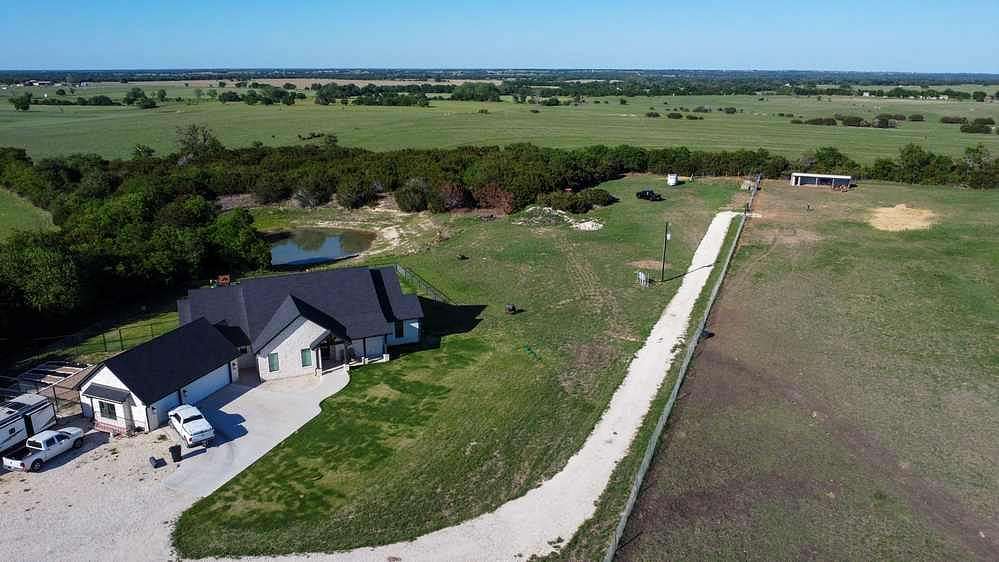70.8 Acres of Agricultural Land with Home for Sale in Gatesville, Texas