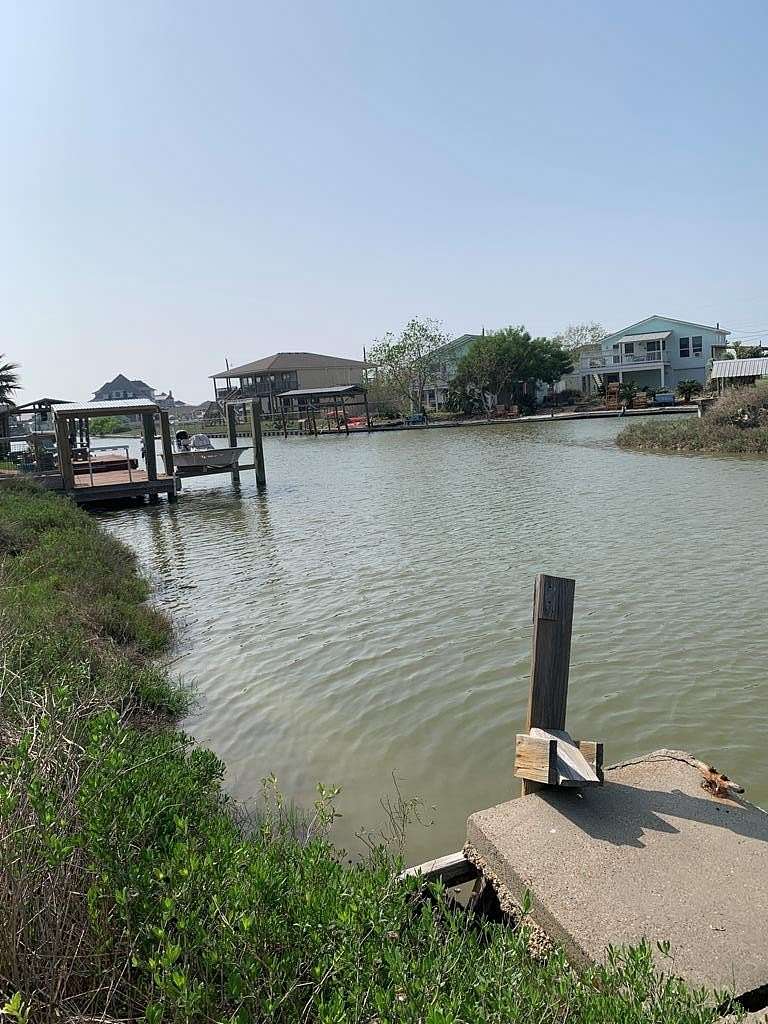 0.45 Acres of Residential Land for Sale in Rockport, Texas